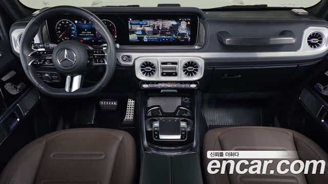 Mercedes-Benz G-Class 2025 — photo 10