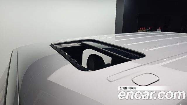 Mercedes-Benz G-Class 2025 — photo 25