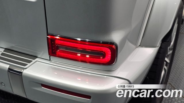 Mercedes-Benz G-Class 2025 — photo 9