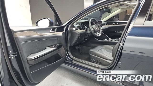 Kia K5 2022 — photo 13