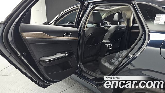 Kia K5 2022 — photo 18