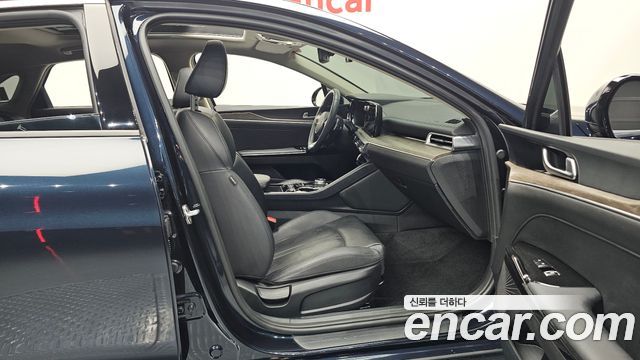 Kia K5 2022 — photo 16