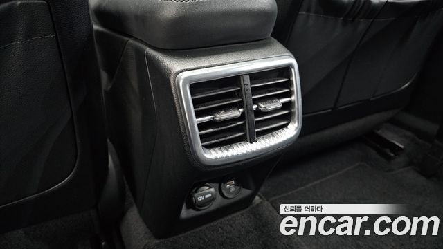 Kia K5 2022 — photo 32