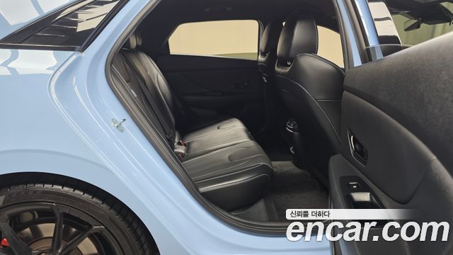 Hyundai AVANTE 2024 — photo 17