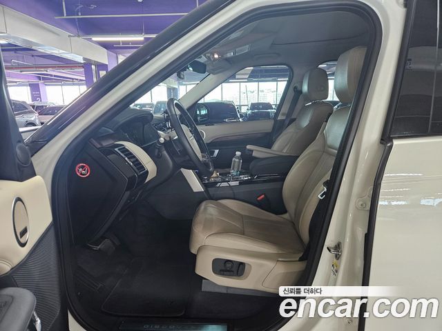 Land Rover Discovery 2020 — photo 9