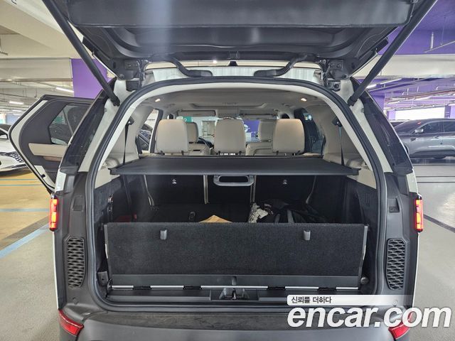Land Rover Discovery 2020 — photo 11