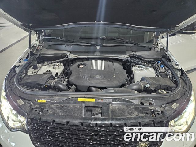 Land Rover Discovery 2020 — photo 15