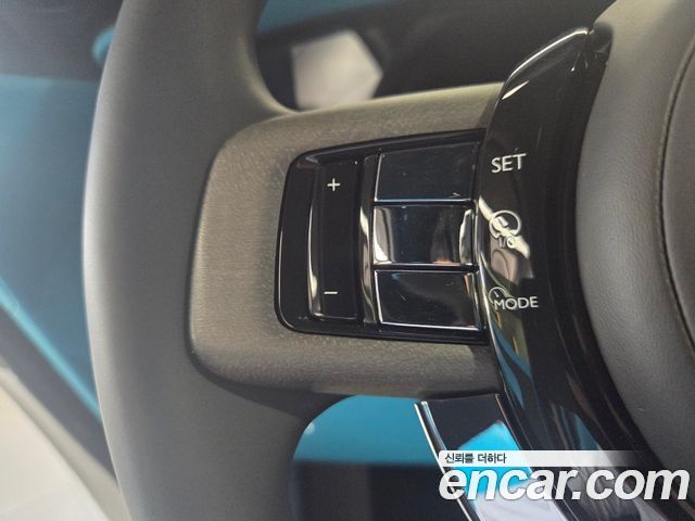 Rolls-Royce Spectre 2024 — photo 13