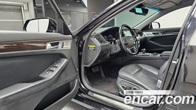 Genesis G80 2019 — photo 13