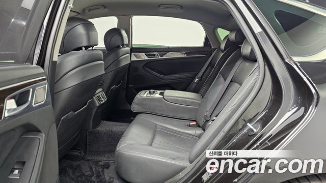 Genesis G80 2019 — photo 18