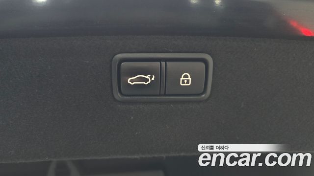 Genesis G80 2019 — photo 23