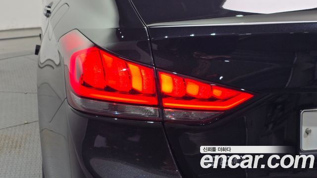 Genesis G80 2019 — photo 9
