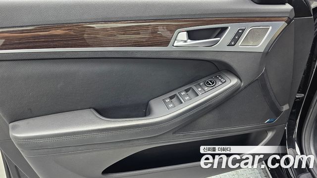 Genesis G80 2019 — photo 14