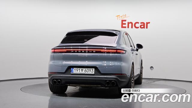 Porsche Cayenne 2024 — photo 4