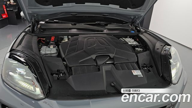 Porsche Cayenne 2024 — photo 6
