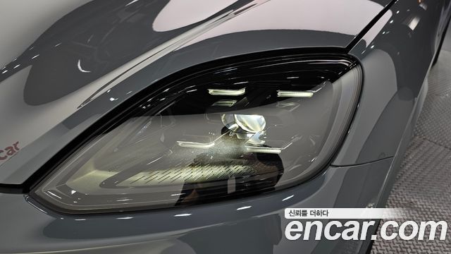 Porsche Cayenne 2024 — photo 8