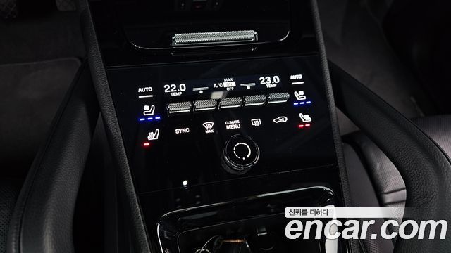 Porsche Cayenne 2024 — photo 29