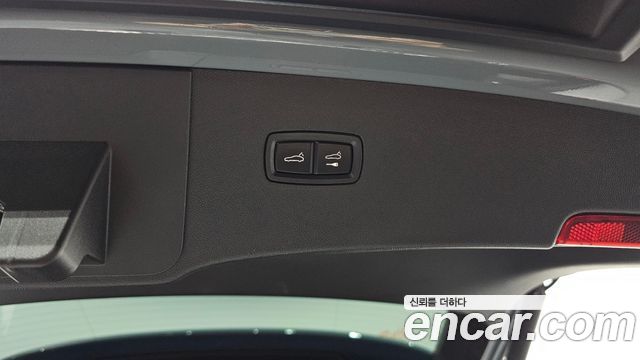 Porsche Cayenne 2024 — photo 32