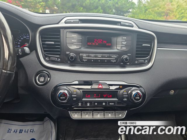 Kia Sorento 2016 — photo 9