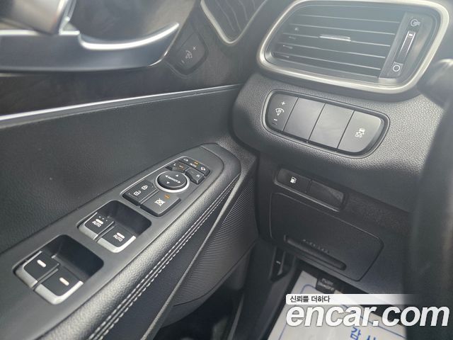 Kia Sorento 2016 — photo 10