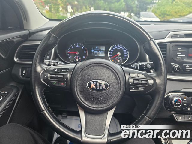 Kia Sorento 2016 — photo 13
