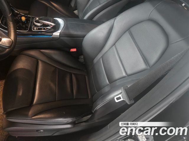 Mercedes-Benz GLC-Class 2018 — photo 12