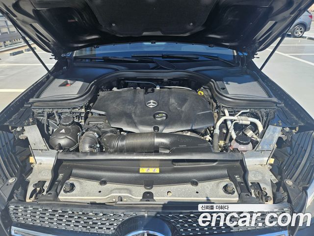 Mercedes-Benz GLC-Class 2018 — photo 15