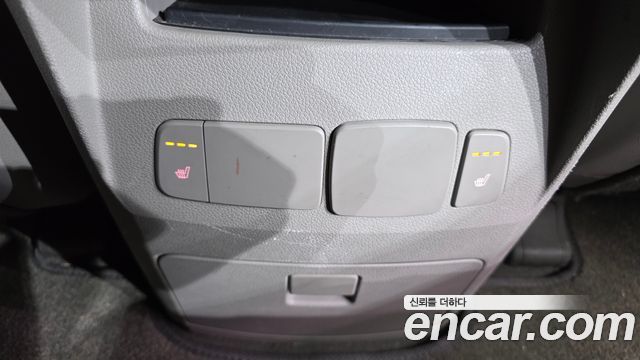 Kia Canival 2015 — photo 18