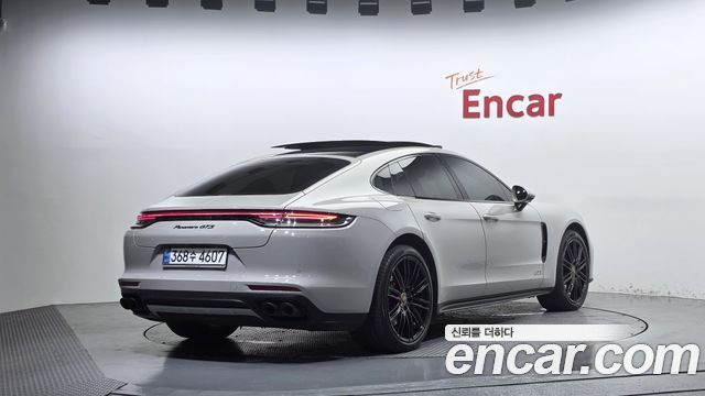 Porsche Panamera 2021 — photo 2