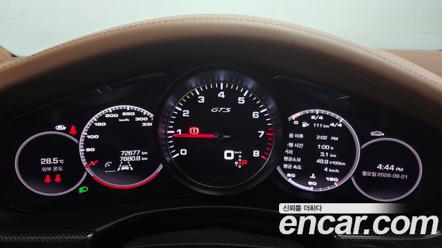 Porsche Panamera 2021 — photo 11