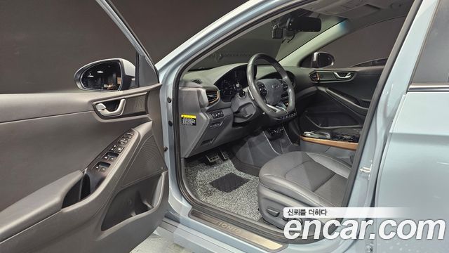 Hyundai Ioniq 2018 — photo 10