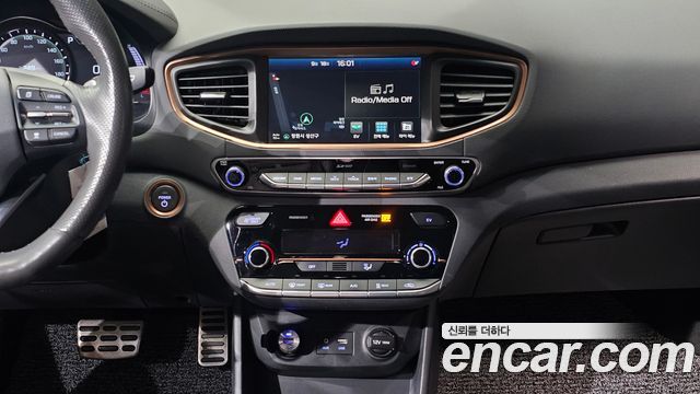 Hyundai Ioniq 2018 — photo 14