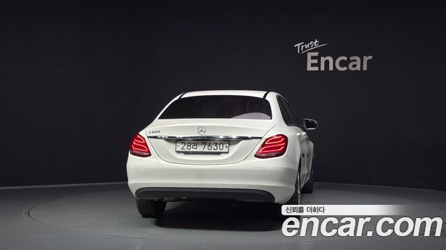 Mercedes-Benz C-Class 2017 — photo 4