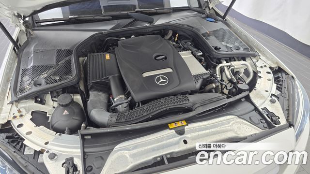 Mercedes-Benz C-Class 2017 — photo 6
