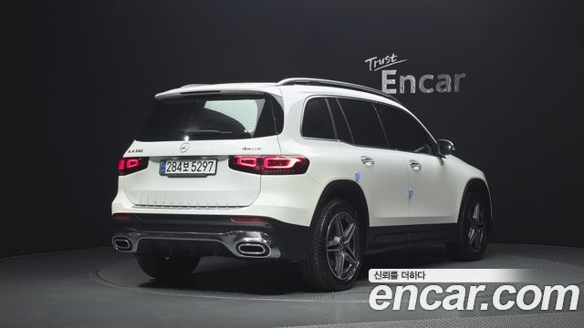 Mercedes-Benz GLB-Class 2020 — photo 2