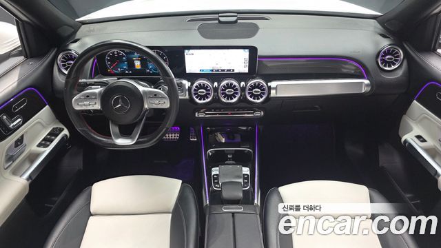 Mercedes-Benz GLB-Class 2020 — photo 10