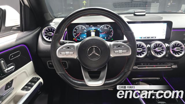 Mercedes-Benz GLB-Class 2020 — photo 19