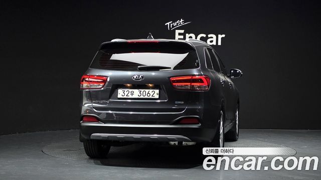 Kia Sorento 2015 — photo 4