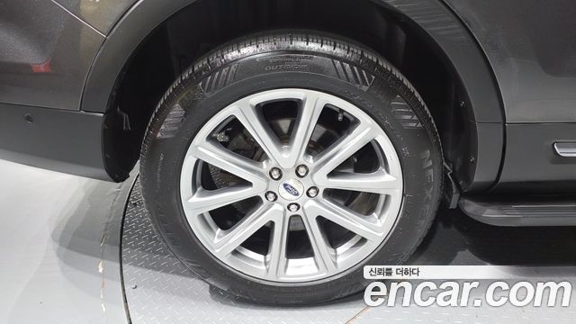 Ford Explorer 2017 — photo 5