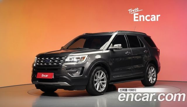 Ford Explorer 2017 — photo 1