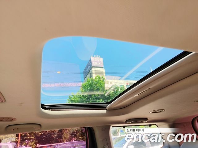 Kia Canival 2016 — photo 1