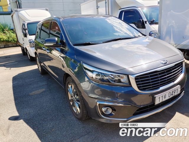 Kia Canival 2016 — photo 4