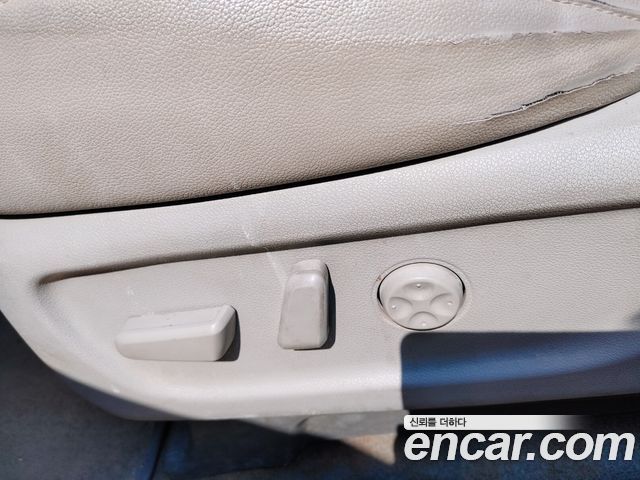 Kia Canival 2016 — photo 9