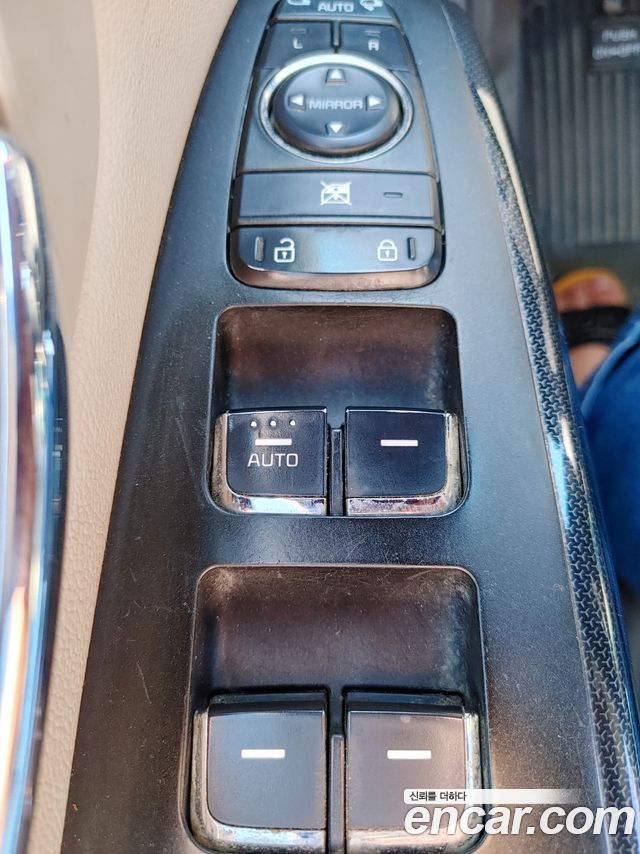 Kia Canival 2016 — photo 15