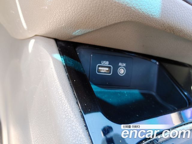 Kia Canival 2016 — photo 18