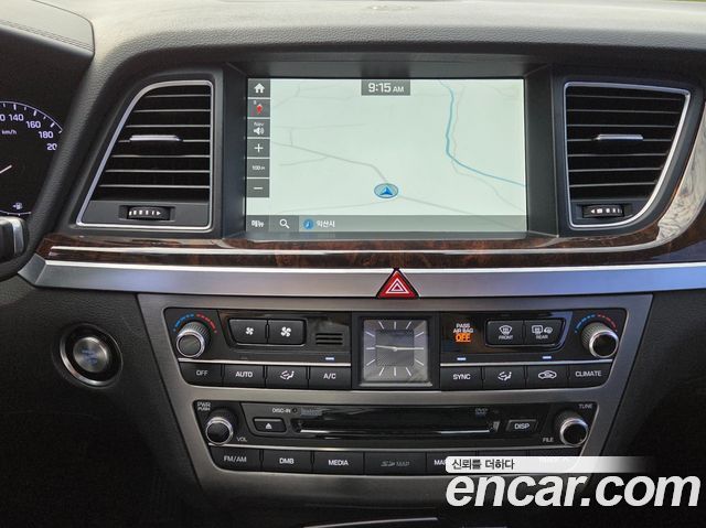Hyundai Genesis 2016 — photo 12