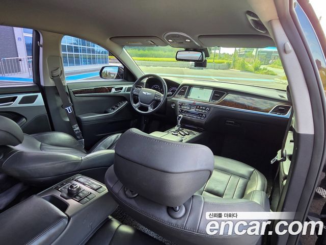 Hyundai Genesis 2016 — photo 17