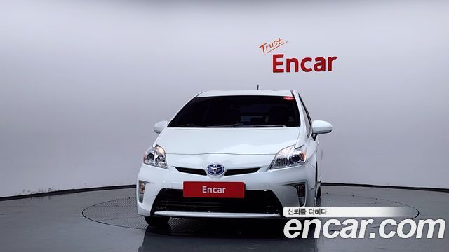 Toyota Prius 2014 — photo 3