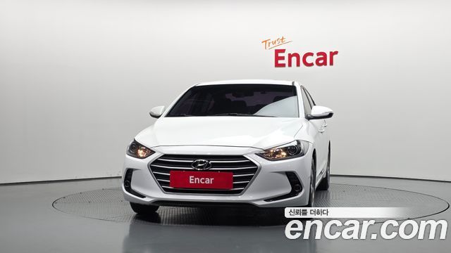Hyundai AVANTE 2017 — photo 3