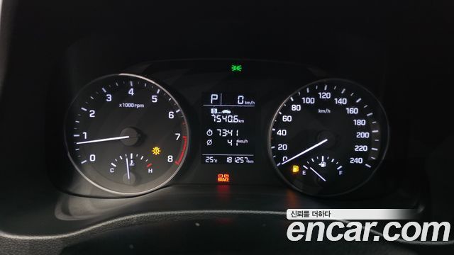 Hyundai AVANTE 2017 — photo 8
